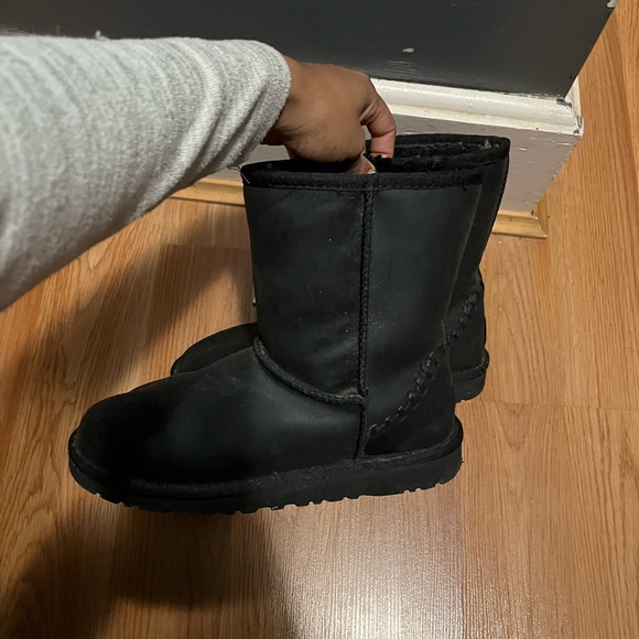 Toddler Uggs - Picture 2 of 3